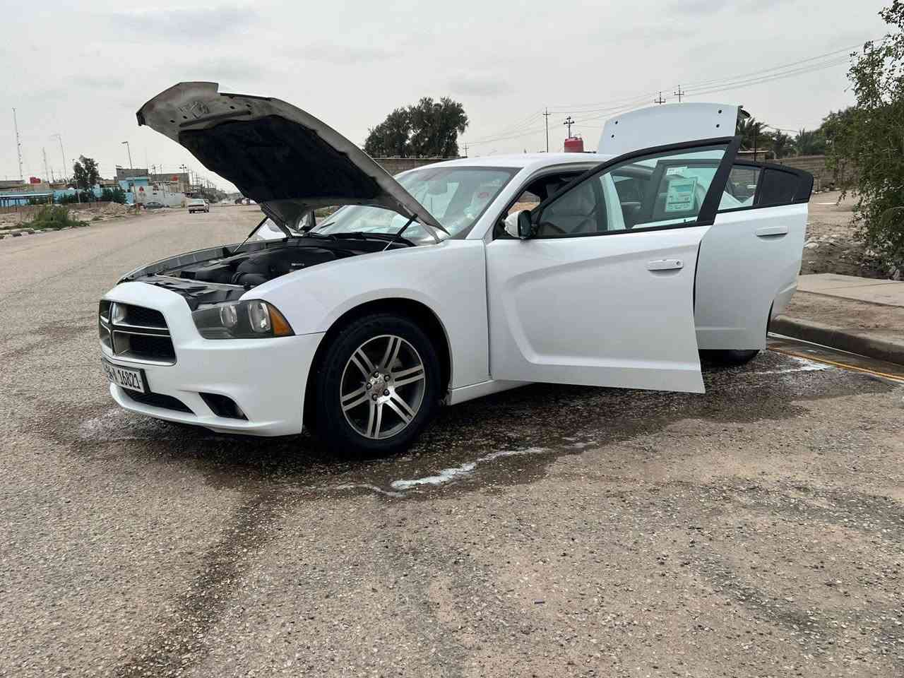 جارجر 12كفاله بيه شبر بارد بل جاملغ الخلفي اوبيه ااصبعين بل بنيد السياره جاهزه للخير من كلشي كنديه السياره اريد امروس اوباما جارجر من ال15اوفوك السعر 155قفل *********** المكان بصره
