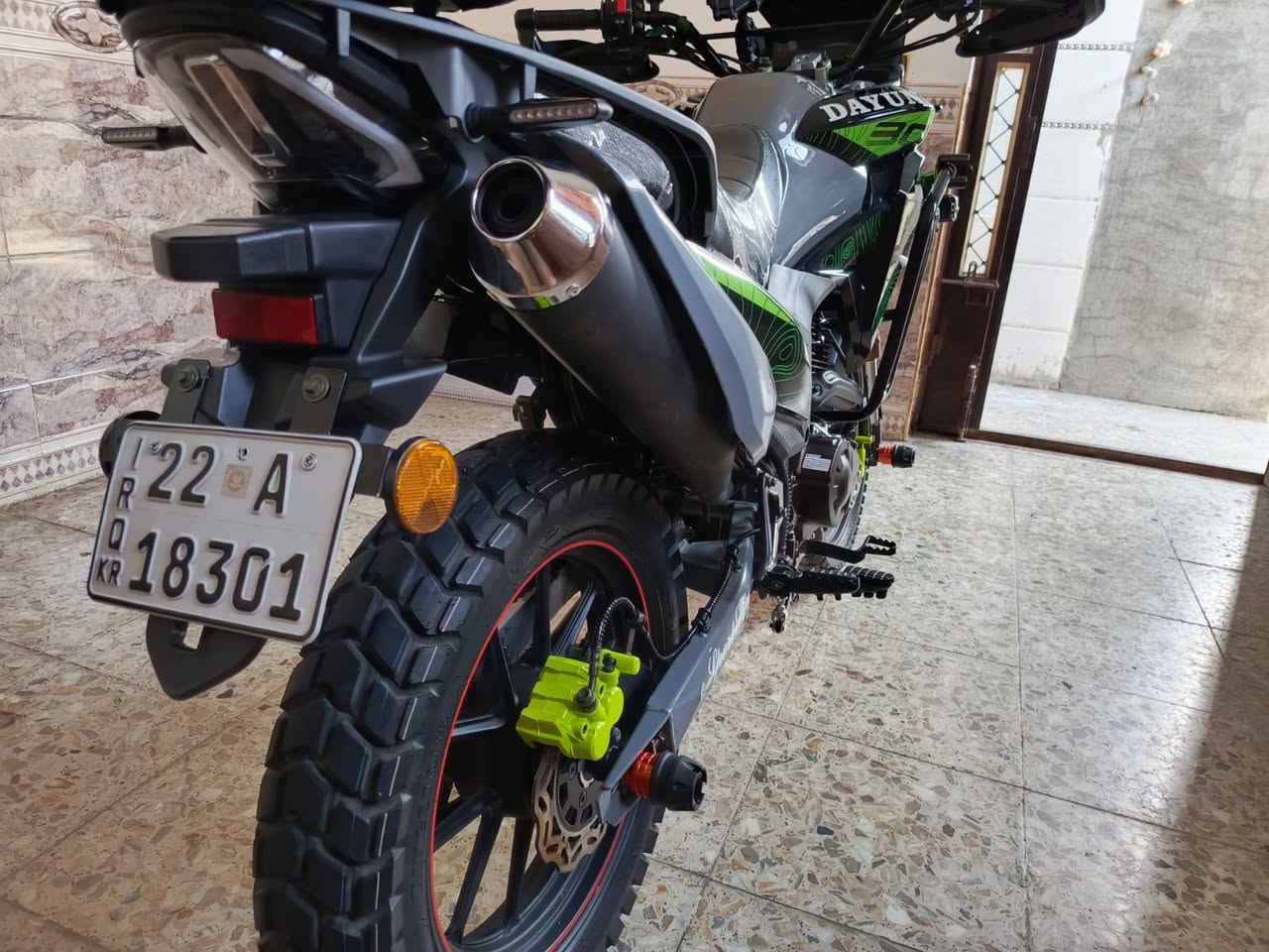 السلام عليكم حبايبي دايوان ادفنجر 300cc علا وضع الشركة ماشية 2000 بيها اضافات مذكورة بل مقطع الدراجة تخبل شاهد الله عندي ضرف ومضطر ابيع بسمي تريد وكالة او تحويل 
3700

شعلة او ابوغريب او الحصوة 
***********
