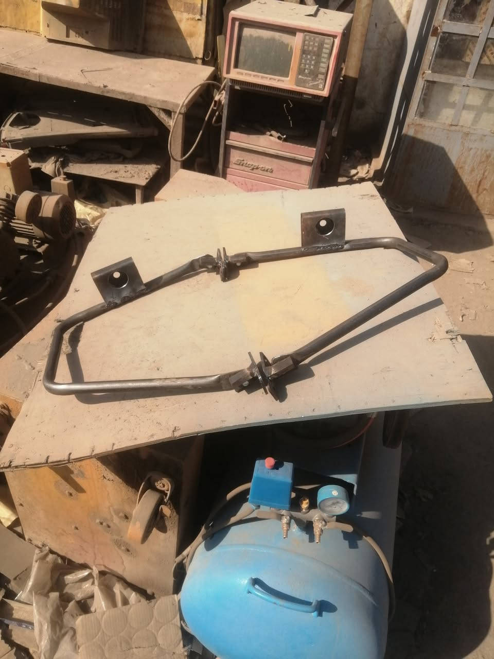 المواد المعروضه للبيع الأتصال على الرقم ***********
