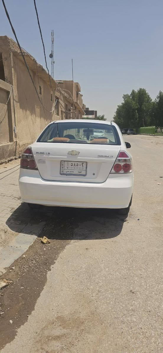 افيو 2010 خليجي محرك مفتوح اوتماتيك مكينة تبخر تبريد عوزة غاز مكفولة ماعدا الجاملغ الامامي مبدل بلادي 
السعر 70 وبيها مجال قليل حك الجية مكاني نجف 
الاستفسار الاتصال ***********
