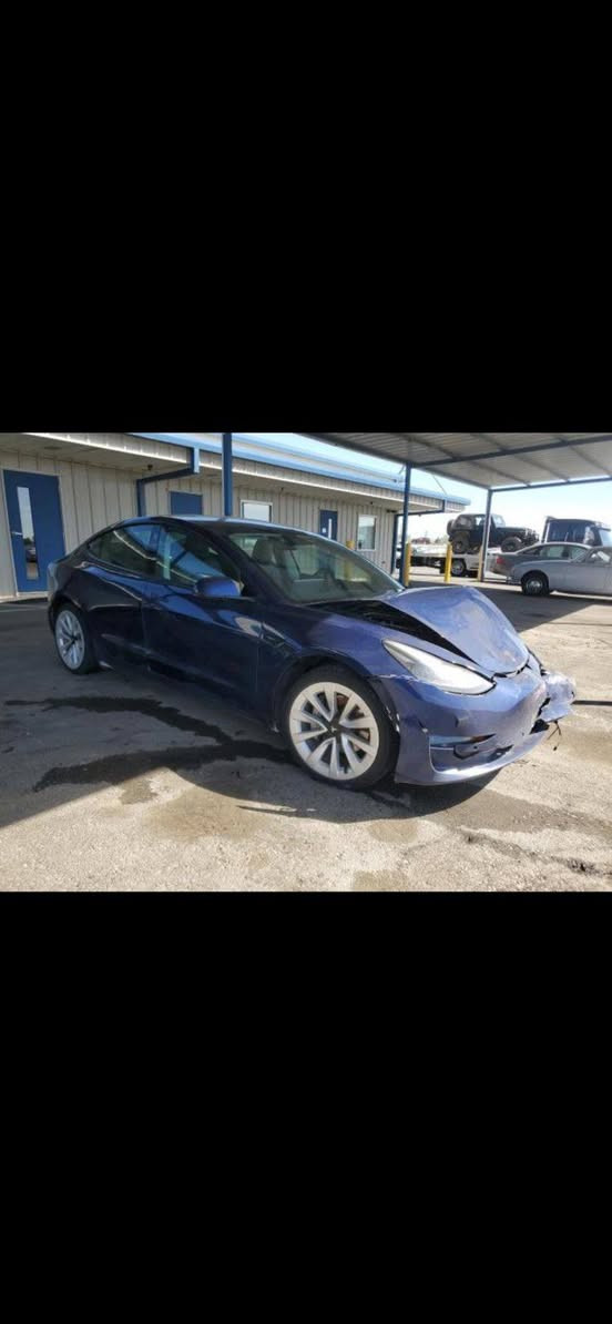 سلام عليكم تسلا ٣ دبل ماطور اون لاين موديل ٢٢ اربيل رقم مميز حادث خفيف بدون ارباك بدون سياره نظافه فول شخط مابيها ماشيه ١١٠ مايل سعر ١٥٥ وتساب *********** شراي يتصل
