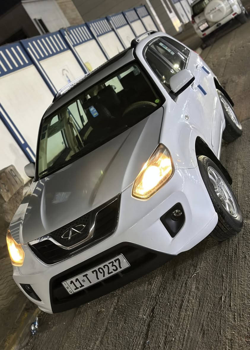 سلام عليكم شباب تيكو 2013  مال الشركه العامة لتجارة السيارات السياره كلش حلوه وجديده ماشيه 78 الف لسياره فتحه بيه صبغ فقط ذيل الجاملغ الامامي وذيل لجاملغ الخلفي ولباقي كله مكفول لسياره استعمال شخصي لسياره بااسمي استلام شركه رقم جديد وهزه جديده وسنويه جديده الى ال2030 وباقي السياره كلش حلوه ولطيفه للاستفسار الاتصال على الرفم ***********
