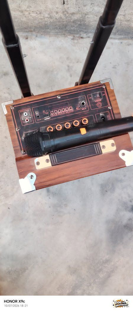 السَلٱمٌ عـَلـْيگمّ-ۈرحـْمّـٌة ٱللـّہ ﯙبُرگـّاتہ
 اديجي او جهاز صوتي شتريد تحسبه احسبه
مع مايك شحن ويدا مثل جنطة السفر تنزل لجوه وصعد مثل ماواضحه بصوره 
المهم للبيع ب50 وبي مجال مع التوصيل سامراء-القلعة -الحويش

وتساب او *********** اذا ماعندك وتساب بس علق بتم اني اراسلك
