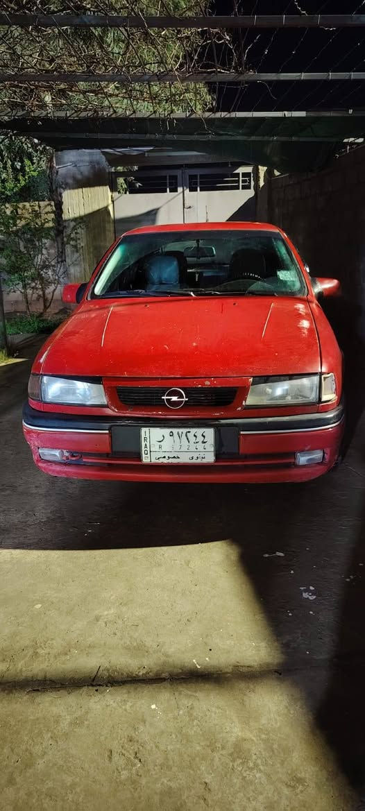 موديل 93 حجم 20 بدون صبغ ترايها حلوه حيل سياره نضيف حيل بيع مستعجل السعر ٤٧وبيها مجال 
***********
