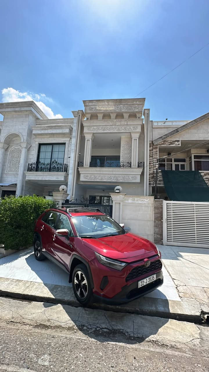 Toyota rav42023 ful ful ***********
فول فولى بێ دەبل ئەکسل  سەیارەکە گێڕ و مەکینەیی بەشەرت مەکینە ٢.٥ کامیریە ٧٤ کم ڕۆییە زۆر نوێو پاکە بێ سبوخە قەترەیی نییە سبوخ  کەمەک جێ جێ ساردە کوتە بێ ئێرباگ تازە سێرڤس کرایە ٤ تایە و ویلی نوێ لە ژێرە بێ مەسرەفە ٢١٠ وەرەقەو مەحامەلە گۆرینەوەش دەکەم *********** أربيل, العراق
