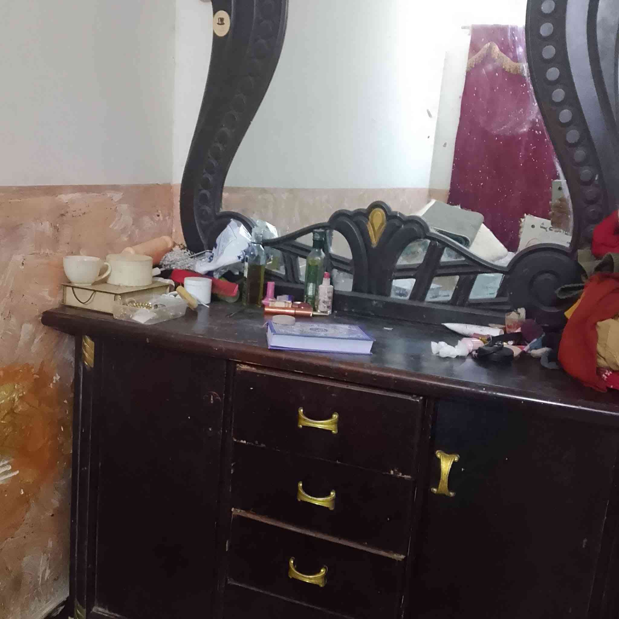 خشب عراقي ثكيل وجبير خانتين واربع جرارات ومرايه مابيها اي كسر ب 50


**إذا كنت صاحب هذا الإعلان وتريد حذفه لأي سبب، رجاءا أرسل رسالة إلى الدعم الفني**