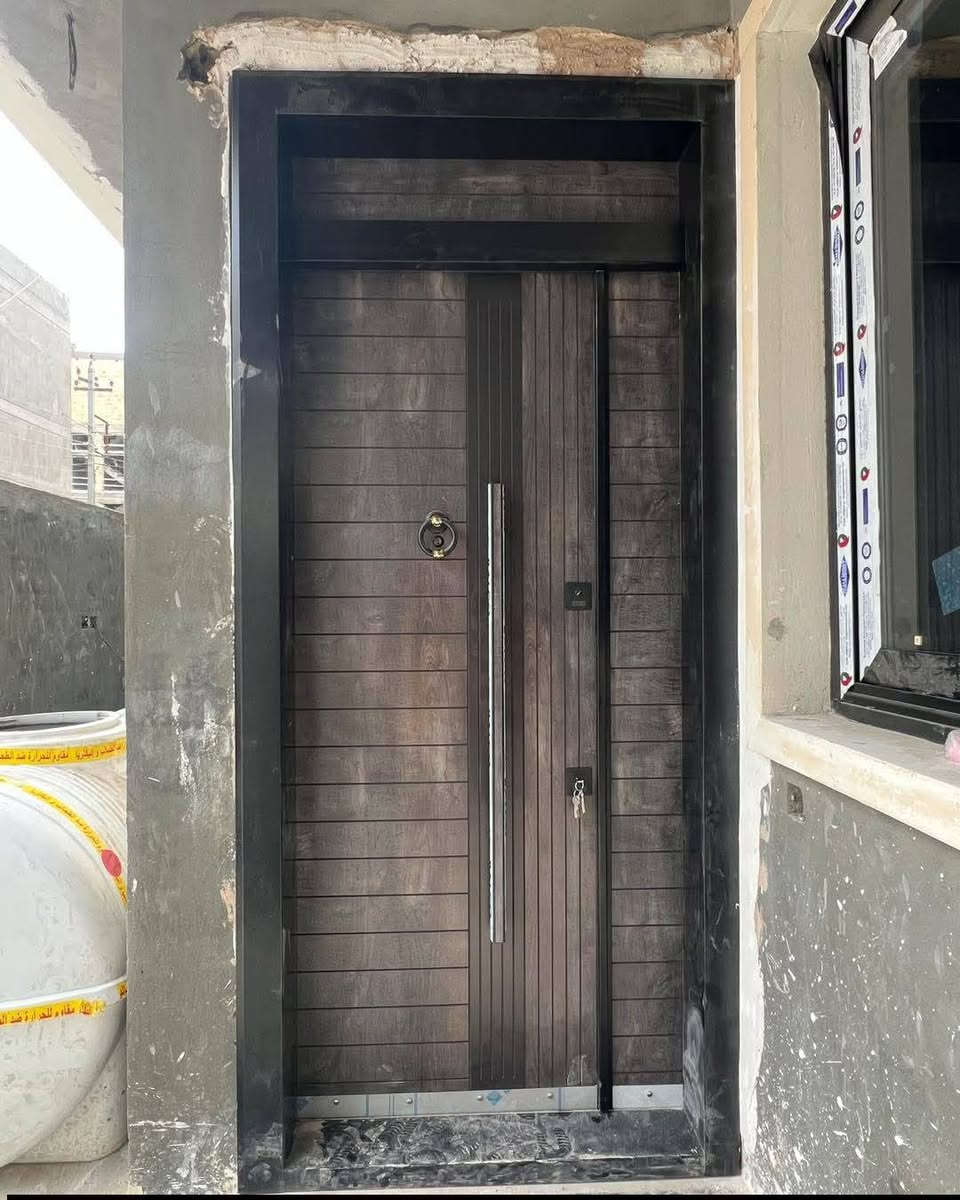 ابواب قاصة تركية 🇹🇷

📌 مواصفات الباب:

🔒 الجرجوبة 1.5 مع الصبغ 2.0
🛠 صنع تركي مع ضمان الصنع
🚪 الباب تصفيح كامل حديد
🔗 الباب مزود بقفلين
🛡 إلكيلون كالي إيطالي بضمان 5 سنوات
🌟 الوجه خشب تركي

📐 قياسات القاصة:

✔️ ارتفاع 240 (عرض 100، 110، 120)
✔️ ارتفاع 260 (عرض 100، 110، 120، 125، 130)
✔️ ارتفاع 270 (عرض 100، 110، 120، 125، 130، 150)
✔️ ارتفاع 290 (عرض 100، 110، 120، 125، 130،  150)

📍 بغداد - المدائن-قرب الشروع
📞 ***********
📞 ***********
