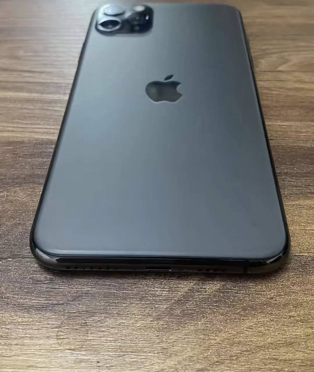 سلام عليكم آيفون ١١ برو ماكس مكفول كفاله عامه فقط شخط قليل اصلن ممبين ً كلشي شغال كفاله عامه .. فيس إيدي ً كامرته واحد علا واحد ً اقوئ من لاندوريد بل شحن ً المكان حله قرب شركت الرنا ً. السعر ٣٢٥ وبي مجال ***********
