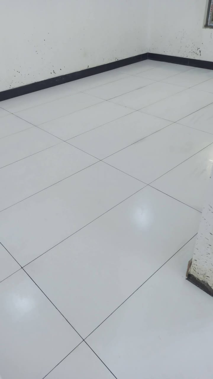 سلام عليكم احنه خلفات ثنين اخوان وشقلنه درجه اوله وسرعه في العمل ودقه عاليه في الشقل لبخ سيراميك بياض لبخ سقوف جص  صبغ ديكورات واجهات البيوت  وما ناخذ فلوس لمن ننجز العمل بلكامل ويقتنع ابو البيت بل شقل وما يبقه عنده نقص يالله نحاسبه وناخذ تعبنه واسعار مناسبه  شقلنه سفوان خور الزبير ام قصر الزبير ‏‪***********‬‏ بيه واتساب او تصال
