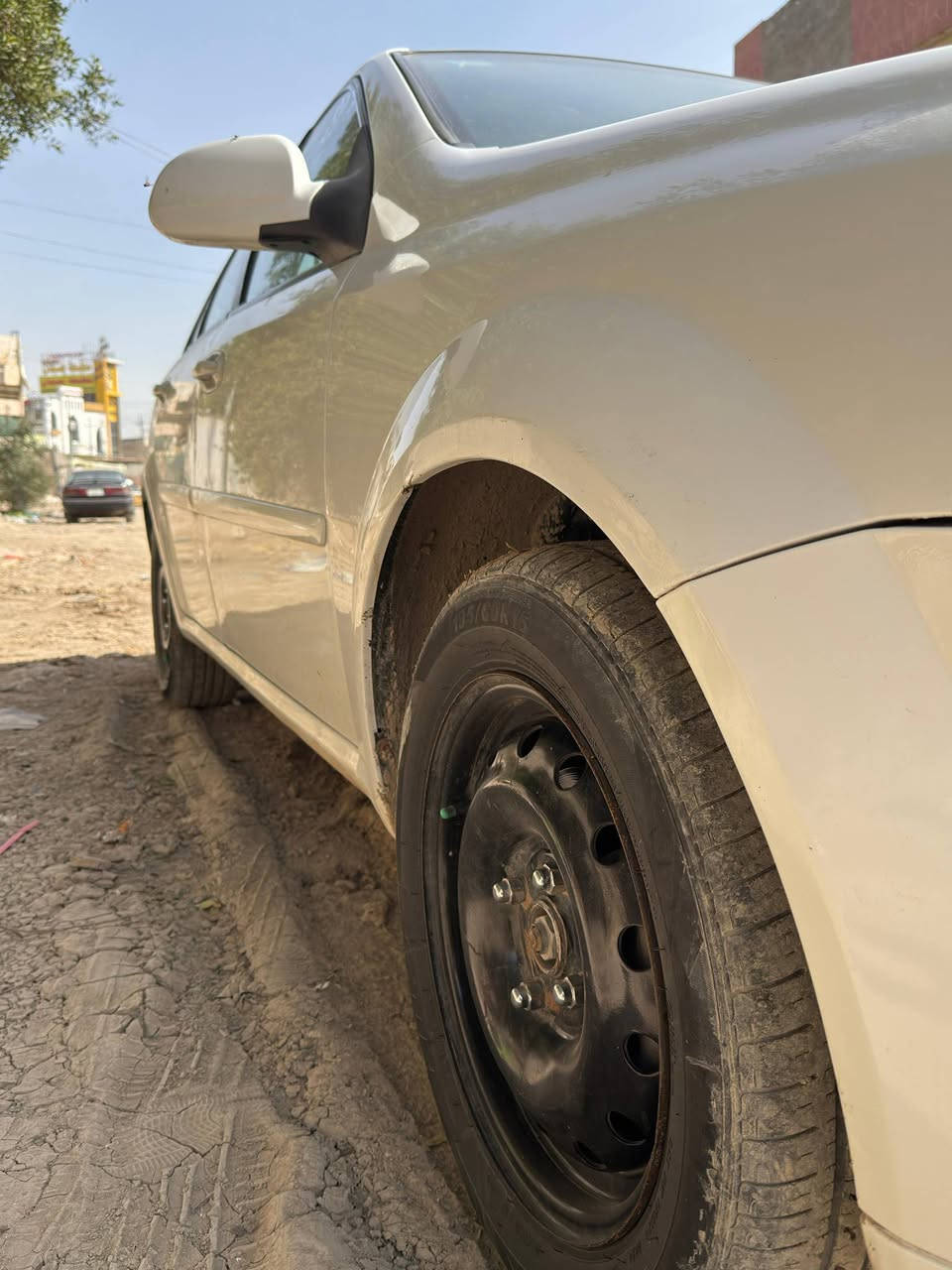 السلام عليكم من رخصة الادمن المحترم
للبيع اوبتره الشركه العامه لسيارات خليجي 
مواصفاته معروفه شاشه كبيره أندرويد كتالوكات الشركه 
سويجات عدد ثنين مال الشركه طفايه مال الشركه كله بلاد السياره عله وضع الشركه دك جرص ب١٢٠ السياره بيه بس الدوسه جهه الصدر صبغ وبارد بين البابين قليل رقم بغداد دولي باسمي سنويه ل ٢٠٣٠ السعر المطلوب ٨٩ وبيه مجال قليل المكان بابل الحله المركز مدينه للاتصال ***********٨
