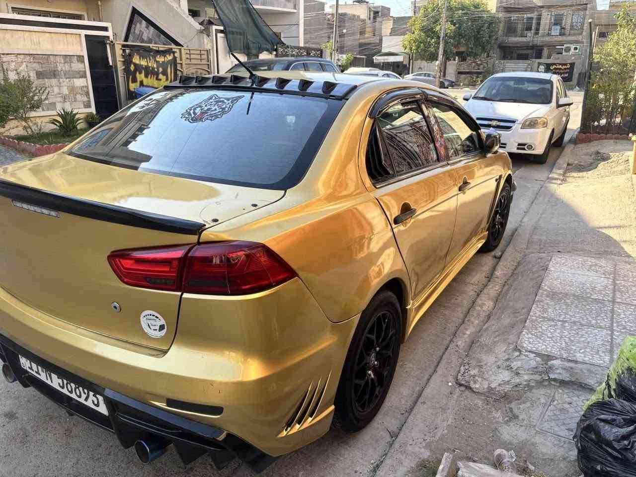 السلام عليكم
لانسر قرش م2008 محرك 2000 كير cvt امريكي  حادثها جاملغ خلفي ايمن  
------------------------
( الاظافات)
 دعامية  GTR
 بنيد ايفو
دعامية خلفية فيرس
لايت عدسة
دشبول ملون
بك لايت دازين اودي
فول تحكم ستيرن + شفتات
دوشمة جديدة + تنته كنتارة 
------------------------
السعر 83$ وبيها مجال
*********** بغداد / شهداء السيدية
