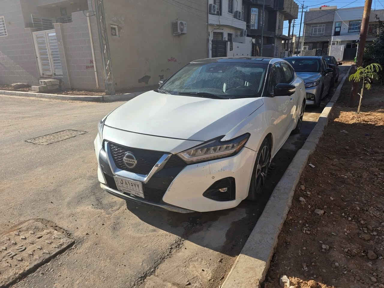 نيسان مكسيما 2020 فئة SR
4كامرات 360 °
كشنات مخمل وجلد
 تدفئه وتبريد كشنات
قطعتين تبريد 
بنوراما 
حساسات امامي خلفي 
مري قلابه على وضع البك
اضائه ترحيب عند فتح الابواب
تشغيل عن بعد
تدفئه استيرن
وبعد هواي بيها مواصفات ومواصفات SR معروفه
حادث السياره موضح بالصور مبدل فخذه وجاملغ وباب اصلي  مو تجاري بالامارات والسياره يرادلها امامه بسيطه وبرمجه حساسات كل الحساسات والرادارات وكاله اصلي ماشيه 62  الف
مكان السياره كربلاء السعر 130 وبيها مجال بسيط
للاستفسار ***********
