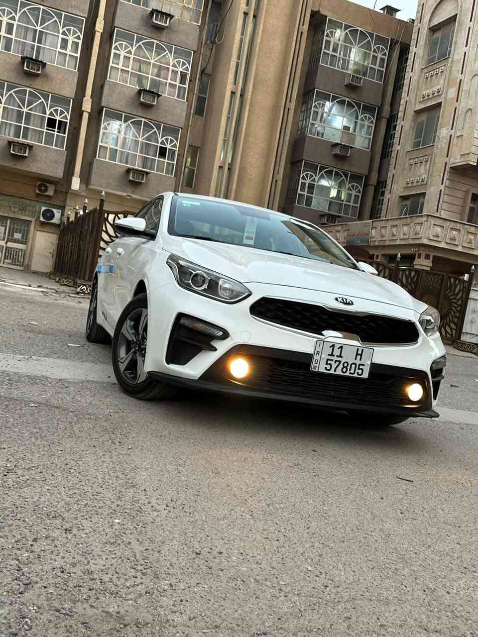 السلام عليكم كيا سيراتو موديل 2019
كفاله عام عدا بارد كد شبر السياره خير من الله مكينه 2000المرغوب  تخم تاير جديد باتري جديد سياره كامله مكمله 
السعر 165  وبيهه مجال بسيط 
مكاني بغداد الكرخ 
***********
