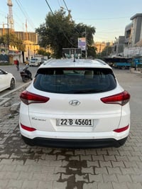 توكسان 2017خليجية مكفولة بيهة فقط تكشير بالبنيد واظح بالصورة  ماشية٩٩ا...