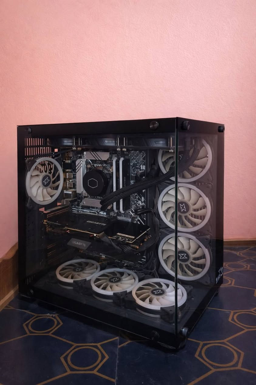 سلام عليكم شباب هذا سيت اب كامل للبيع تريد بس الكيس او تريد بس الاكسسوارات ابيعهن بيعه وحده
سلام عليكم للبيع 
CPU
  Intel Core i7 12700  
  Alder Lake 10nm Technology
RAM
  16.0GB Dual-Channel DDR4 
Motherboard
  ASUSTeK COMPUTER INC. PRIME B660-PLUS D4 
GPU
    
Storage
  238GB NVMe KXG50ZNV256G TOSHIBA SSD
  1863GB Western Digital WDC WD20EZAZ-00GGJB0 (SATA (SSD)) 
  931GB NVMe Samsung SSD 970 EVO Plus 1TB ( (SSD))
Optical Drives
  المبرد masterliquid 360l core argb
بورسبلاي FSP Hydro PRO 800w
الكيس  xigmatek aqua
  تجميعه كامله حتى شاشه موجوده
بس بدون كارت شاشه


**إذا كنت صاحب هذا الإعلان وتريد حذفه لأي سبب، رجاءا أرسل رسالة إلى الدعم الفني**