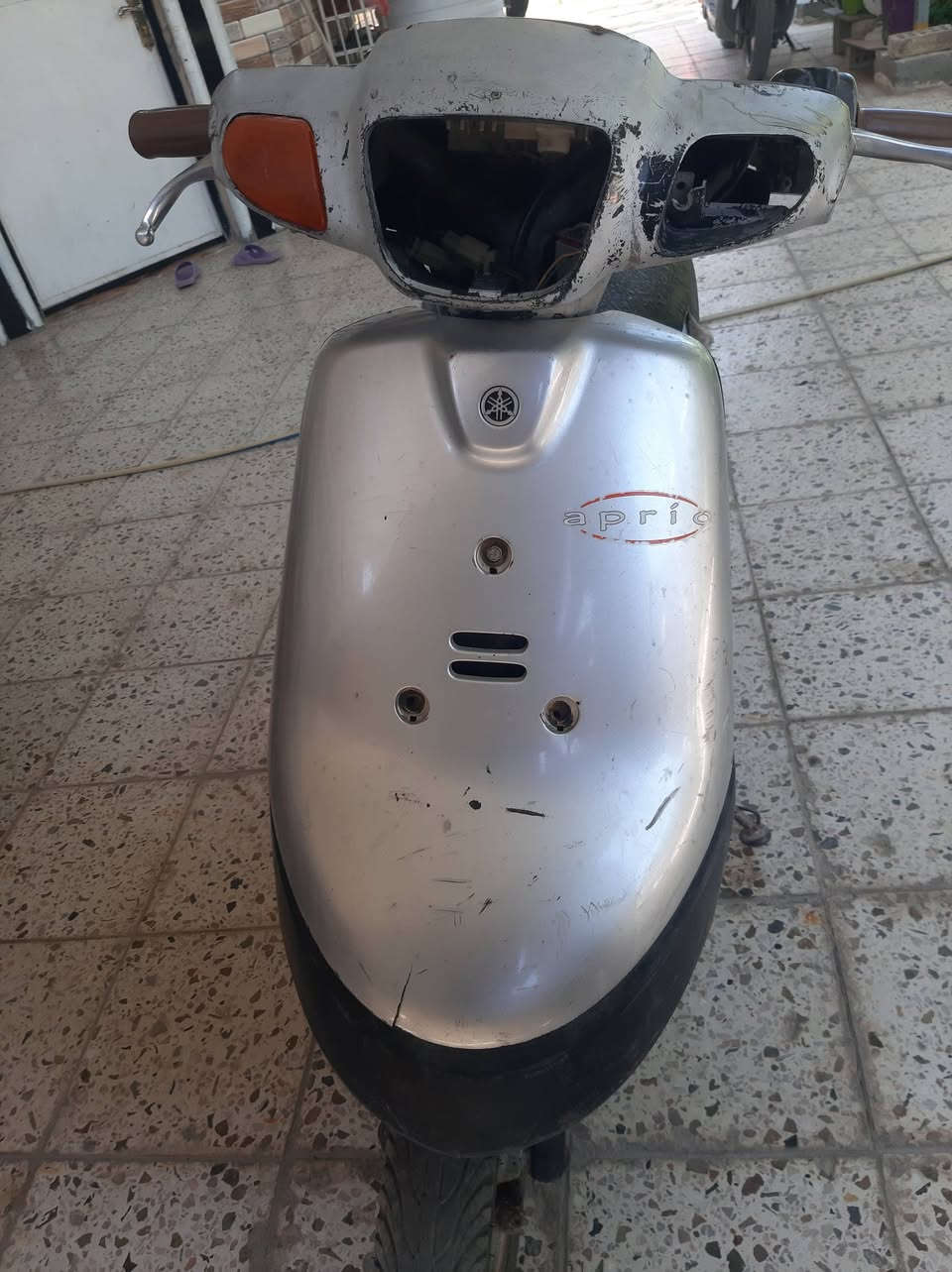 دراجه بطه خطين للبيع دراجه شغاله نكره هندر ينرادله شويه ترتيبات تاخذه من عندي شغاله التاير الامامي ينزل يرادله تبديل السعر 90 وبيها مجال المكان على طريق الحاميه للاستفسار ***********
