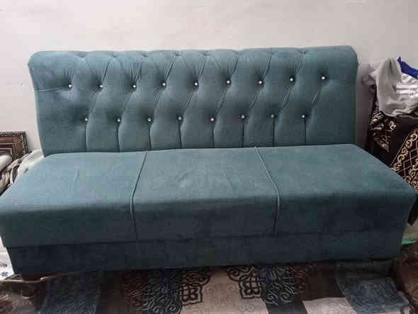 السلام عليكم متوفر تخم جديد للبيع السعر 250 الف ***********واتساب
