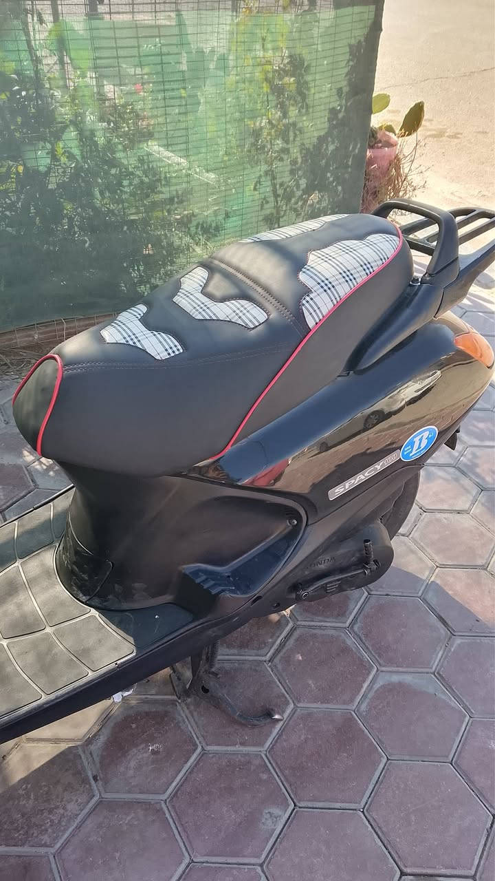 السلام عليكم دراجه سبيسي ياباني مفتوحه نظيفه جدا السعر 650 للتواصل ***********
