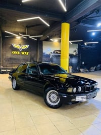 بي ام دبليو ٧٤٠ • V8 • اوتوماتيك