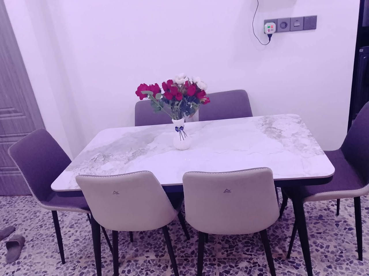 ميز الطعام للبيع مع ستة كراسي السعر180الف 🌹العنوان موصل حي السماح الاولى


**إذا كنت صاحب هذا الإعلان وتريد حذفه لأي سبب، رجاءا أرسل رسالة إلى الدعم الفني**