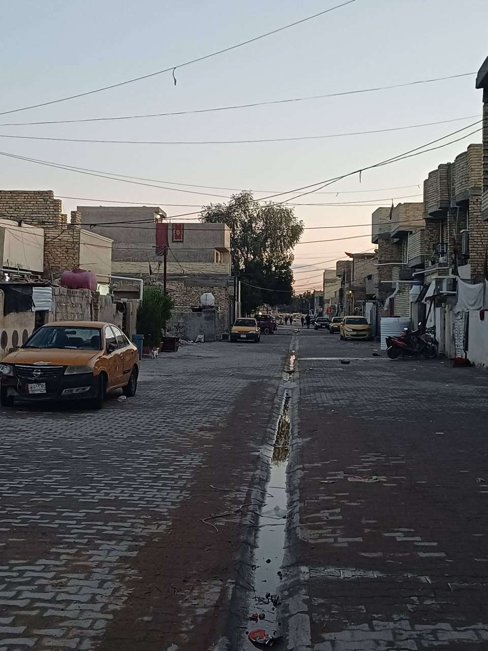 سلام عليكم
دار للبيع في الدوانم شارع ابو وسام الدلال شارع مقرنص عريض و خدمات  مجاري مي كهرباء  100 متر طابقين يبعد عن شارع محمد الصافي ام نجم 500م
باقي التفاصيل اتصل ***********
