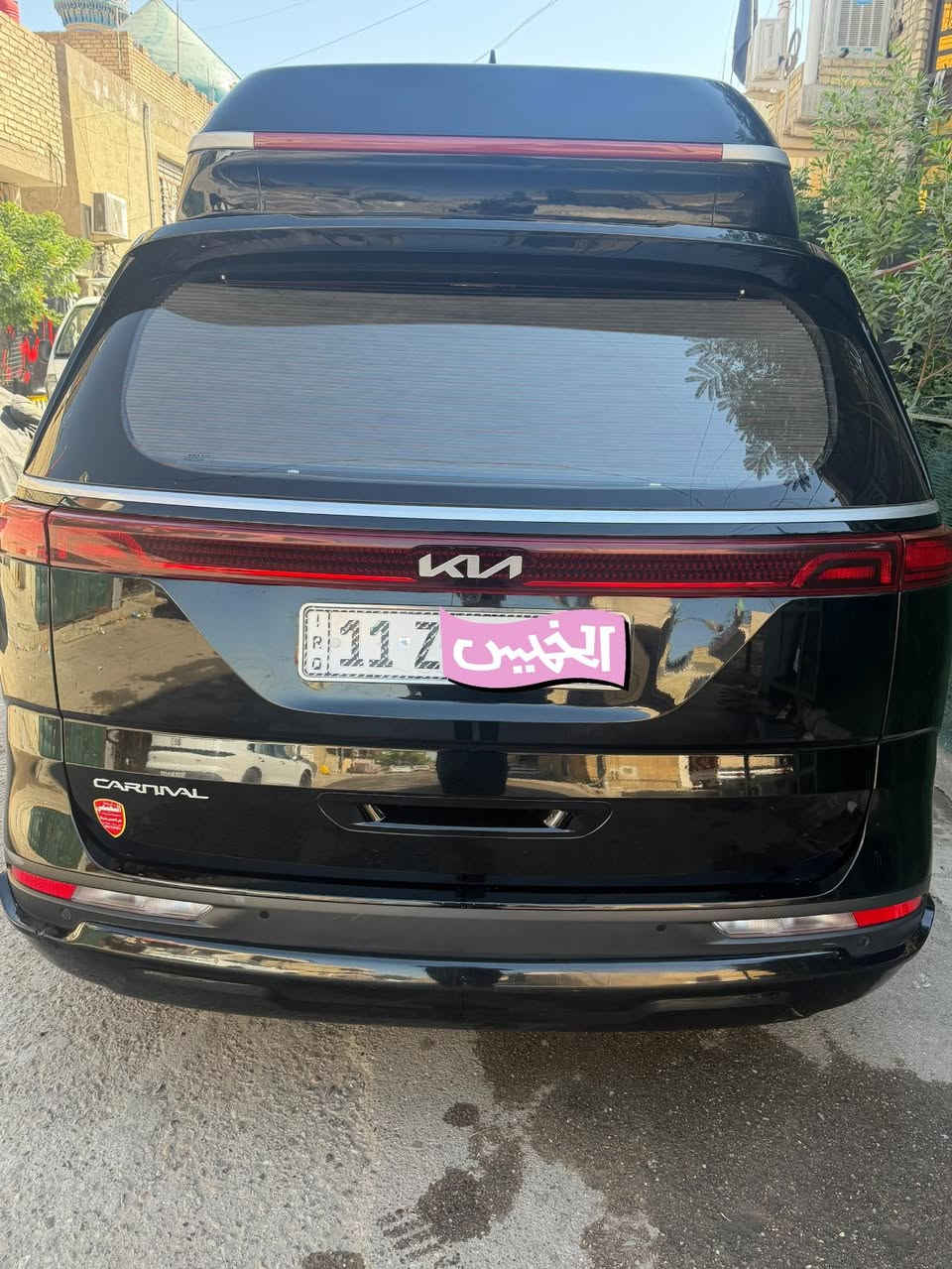 السلام عليكم
كيا كرنفال موديل 23vipوارد كوري 
حادث سياره صبغ جاملغ امامي بدون دواخل بدون ايرباك فقط باقي كفاله عامه
سياره ماشيه 28 الف حقيقي 
بدون نقص كامله ربع ما تصرف عليه
سياره فول مواصفات 
بصمه 
كامره خلفيه
كراسي جلد تدفئه تبريد 
تشغيل عن بعد 
مقاعد vipمنفصل 
اضائه خلفيه 
برادات 
رادار امامي وخلفي 
تحديد مسار 
شاشه كبيره في الاعلى قماره
مكان سياره بغداد شعله 
سعر 295بيه مجال حك جيه 
رقم ***********
