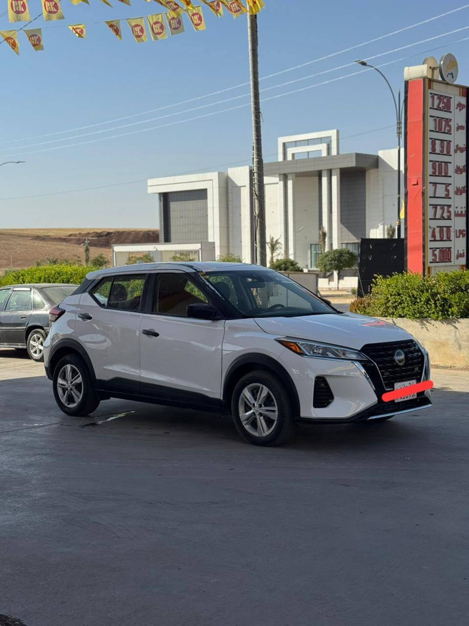 نيسان كيكسS٢٠٢٣باب نس سبخ ارباك موطاك شرط بجم وراكبس سياره جاهز بدون مصرف سعرها ١٢٤$مجال ***********وتساب موجودعقره
