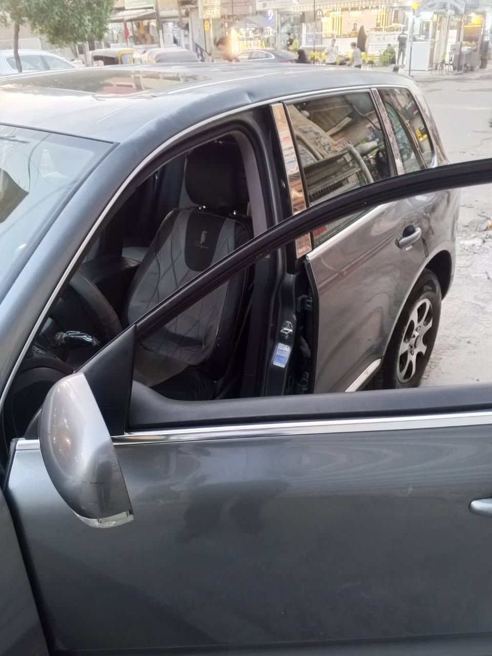 طوارق 2004 فول شادلها محرك جديد باقي التفاصيل اتصل
‪+964 774 639 0233‬
