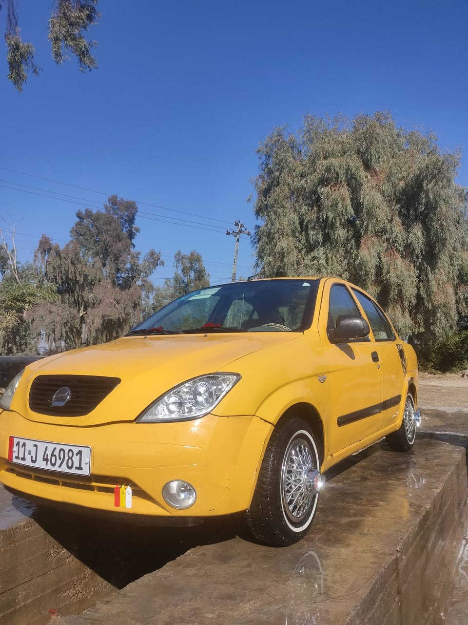 السلام عليكم للبيع طيبة 2015 رقم بغداد دولي مكينة كير حدادية تخم تاير تبريد تدفائة خير من الله شاشة كامرة تحكم استيرن سيارة حيل حلوة بية فقط جاملغ امبدا
وبية طخة امصلحة وبعدهي مامصبوغة اموظحة بصورة 
السعر 38 وبية مجال جدان قليل ***********
