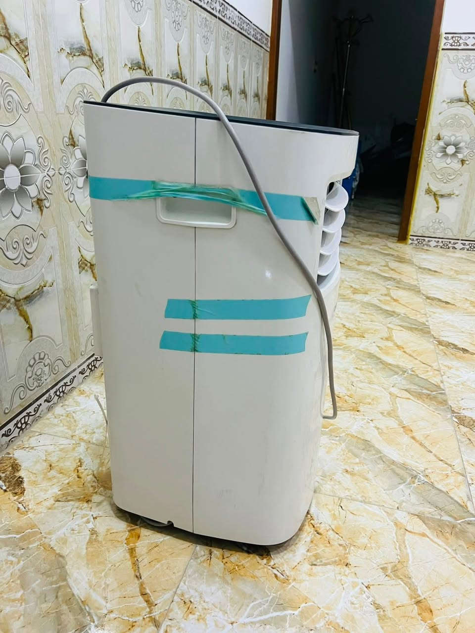 سبلت للبيع 
نضيف حدا تبريد فول


**إذا كنت صاحب هذا الإعلان وتريد حذفه لأي سبب، رجاءا أرسل رسالة إلى الدعم الفني**