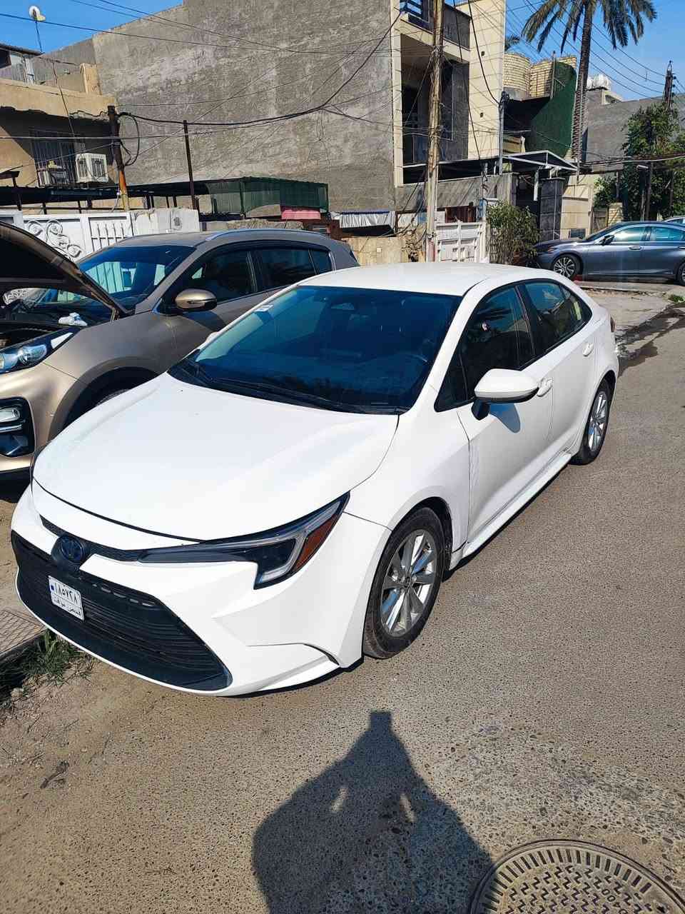 السلام عليكم اخوان كورولا ٢٤ وارد امريكي هايبرد  فئه le بصمه رادارت جانبيه لون ابيض ماشيه ١٨ الف سياره جديده حادث السياره جاملغ وبنيد وصور الحادث بلمنشور  تعمير درجه اولئ السياره بدون رقم تترقم جميع المحافظات مجانا للاتصال *********** السعر ١٥٥$   اخوان ياباني اصل
