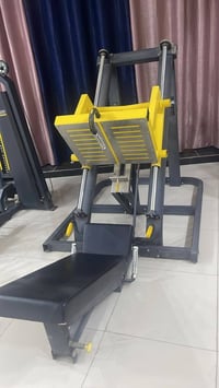 جيم نسائي للبيع بسعر مناسب مكان بغداد الكرخ  اخوان مفرد ماكو أجهزة كله...