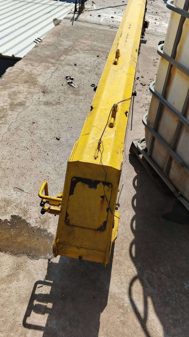 كرين 3طن 2سلايت وارد يابان جنكال قفل للبيع ،،،***********،،،***********
