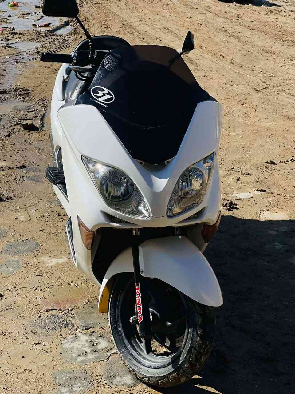 سلام عليكم فورزه 08 مكفوله كفاله عامه شرط الفحص اوراق كامله بسمي دراجه بلاديه وجديده 6 كير 3 تحويلات بصمه سويج طواري كلوب جنطه تخم تاير مال يابان دشبول ابيض دراجه جديده بلاديه
كهربائيات كله شغال منظومه زنون عالي ناصي اشاير بك لايت كرستال اصطاب لايت كله شغال/سعر مليون 500/
🌹‏‪***********‬‏طوريج
