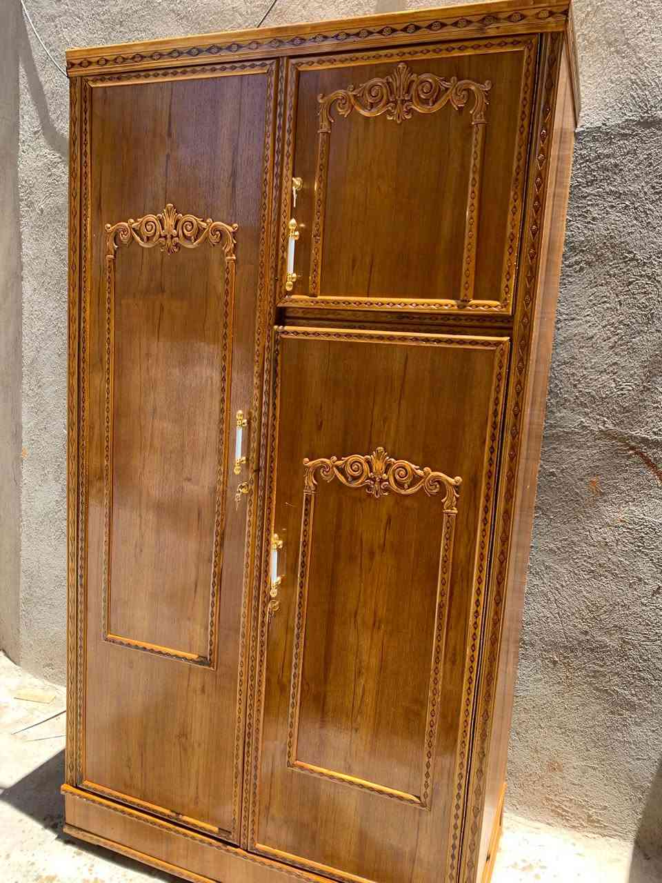 كنتور بابين جديد نضيف جدا
السعر 120
العنوان حله شارع ابو القاسم مجاور الجامع ابو القاسم 
الرقم ***********
