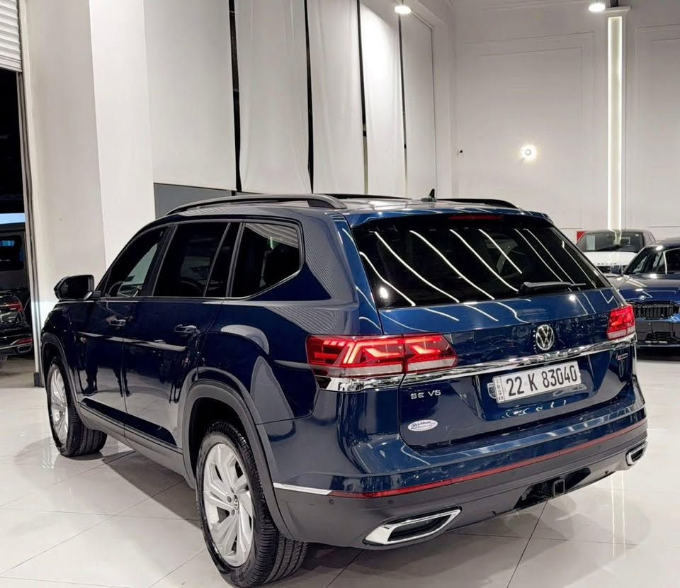 2021  Volkswagen Atlas SE
السعر جداً مناسب 

حجم المحرك:- 3.6 V6 
المسافة المقطوعه :-55 الف mi     
الموديل:- 2021 

مواصفات
پانوراما 7 راكب صندوك كهربائي شاشه كبيره فرش مخمل أصفر كراسي كهرباء ويل 19 أنش كامره تحكم سرعة دبل اكسل تحكم مسجل في المرأة حساس تجاوز حساس خلفي تشغيل عن بعد 
كراسي تدفئه Auto Stop وبعد بيها هواي مواصفات
حادث السيارة  نصف جاملغ خلفي صبغ كما موضح بالصورة 
الاريباكات جميعها سليمة

للاستفسار الاتصال او مراسلة الرقم ***********
