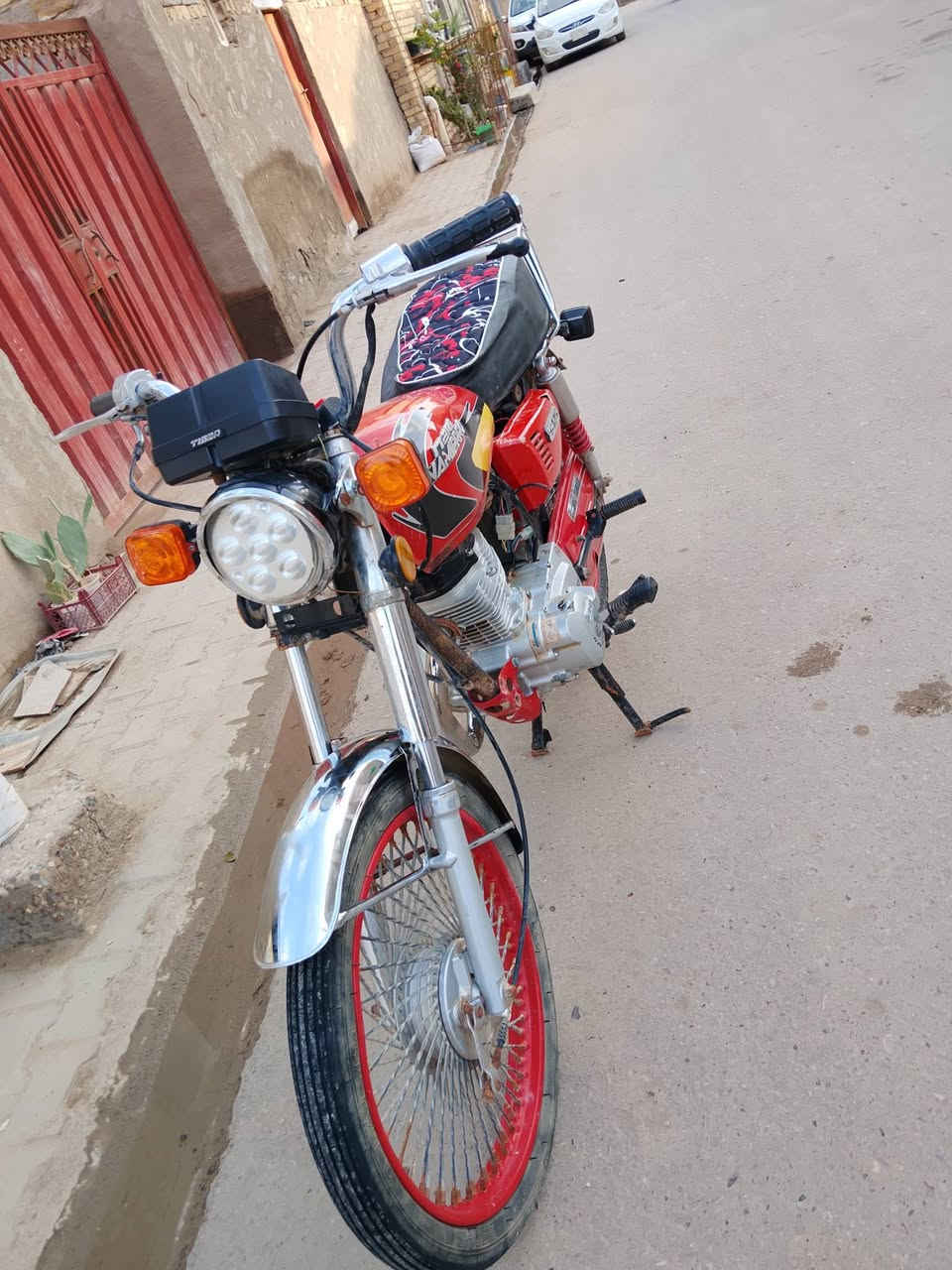 سلام عليكم دراجه اربعه كير نامه برو الغطاس موديل 21 دراجه نضيفه مامفتوحه جاهزه كلها كهربائيات محرك نضيف دراجه معايزها شي دراجه سنويه ومرقمه 775 وبيها مجال للطيبن لاستفسار الاتصال ***********
