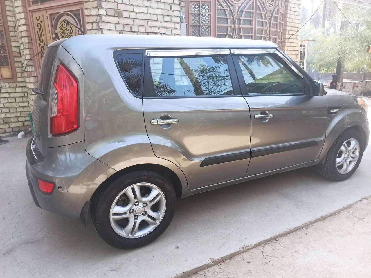 سلام عليكم كيا صول 2013امريكي مكينه 1600 مكفوله سونارهه ضمن المنشور رقم كربلاء الماني السياره لا صبغ ولاوالتبديل مكان كربلاء الحسينيه السعر 87وبيهه مجال تواصل على الرقم ***********
