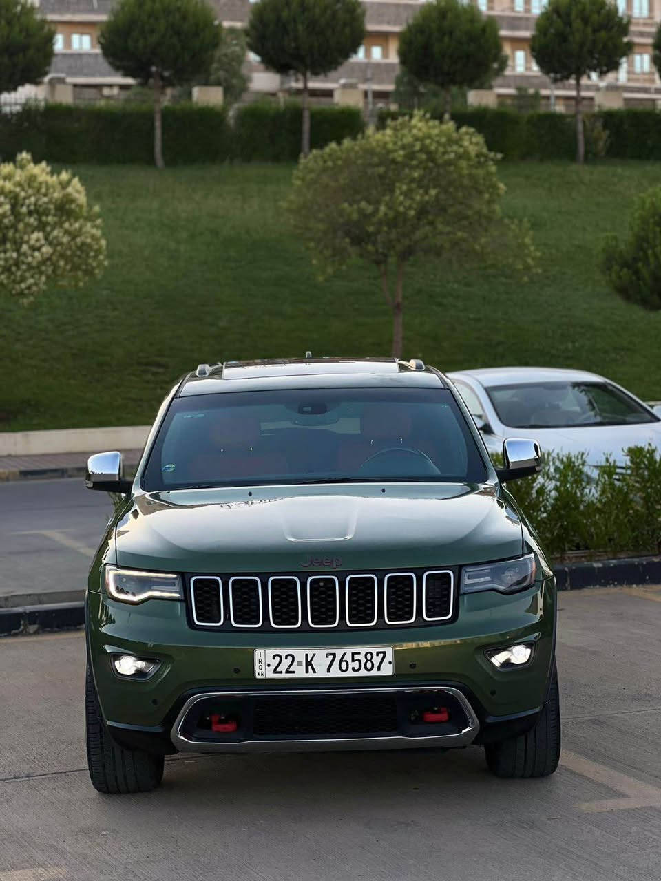 ‎‏grand cherokee trailhawk 2021 

‎‏‎اللَّهُمَّ صَلِّ عَلَى مُحَمَّدٍ وَعَلَى آلِ مُحَمّ
‎گراند جیروکی 
‎محرك 8 سلندر
Rt 5.7 hemi
ماشيه 60 الف
بقية كلها بشرط
فول فول مواصفات

‎شاشة كبير لمس كاميرا حاس

دبلات جوب
‎بانوراما 
‎كشن جلد كشن كهرباي  تبريد مركزية
دواخل احمر بيلادي 
كشنات تدفيه و تبريد
‎ ستيرن تدفيه 
‎رادار خلفي و جانبي
‎بصمة تشغيل عن بعد باب جك ليد زينون 
‎تحكمات ستيرن دبل فوليوم فورويل 
‎سيـارة عل نظافتها احسبها صفر زيرو

‎‏‎تخم تاير الاصلي 

‎‏‎محرك كير بشرط مامفتوح 
‎‏‎سيارة حيل نظيفة كلشي عل بلاد لوك
‎‏‎باسمي السنوية بشرط تحويل و خرامة 
‎‏‎سيارة مابيـها دينار مصرف كامل من كل نواحي
بيها ثلاث قطعه و تكمه و شويه من صگف صبغ

‎نفسي يوم /تحويل و وكالة حاظر 
‎مكاني /داخل سليماني

‎🔸سعر 198$ مجال بصيط

‎رقم تلیفون *********** السليمانية, العراق
