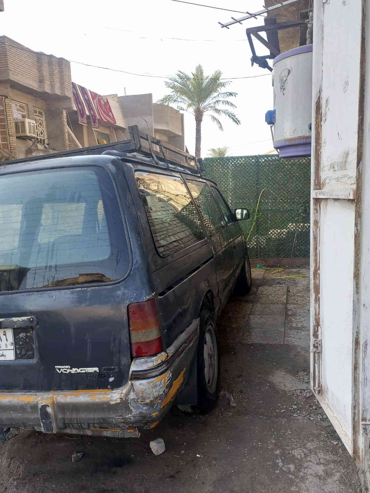 دوج موديل 92 باسمي سنويه ساقطه ماكينه بيها بخار كلها على البلاد اريدها ب 20 ورقه ***********
