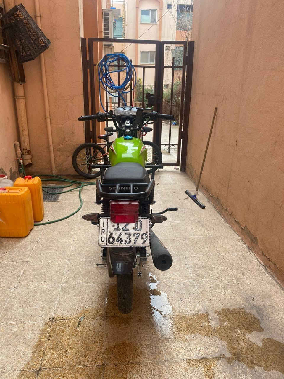 شاينك للبيع جديد مرقم كامل 
السعر مليونين اوربع 
***********
