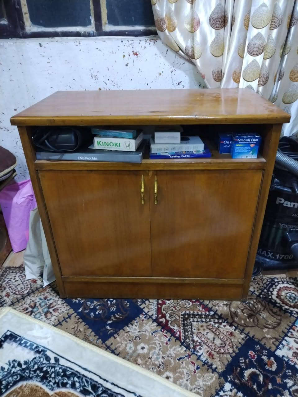 السلام عليكم
غرفة نوم للبيع
الغرفة توصاه حسب الطلب 
الخارج صاج الظهر بلوك خشب نظيفة جدا وبحالة جيدة
السعر مليون وبيها مجال بسيط
للاستفسار *********** واتساب
