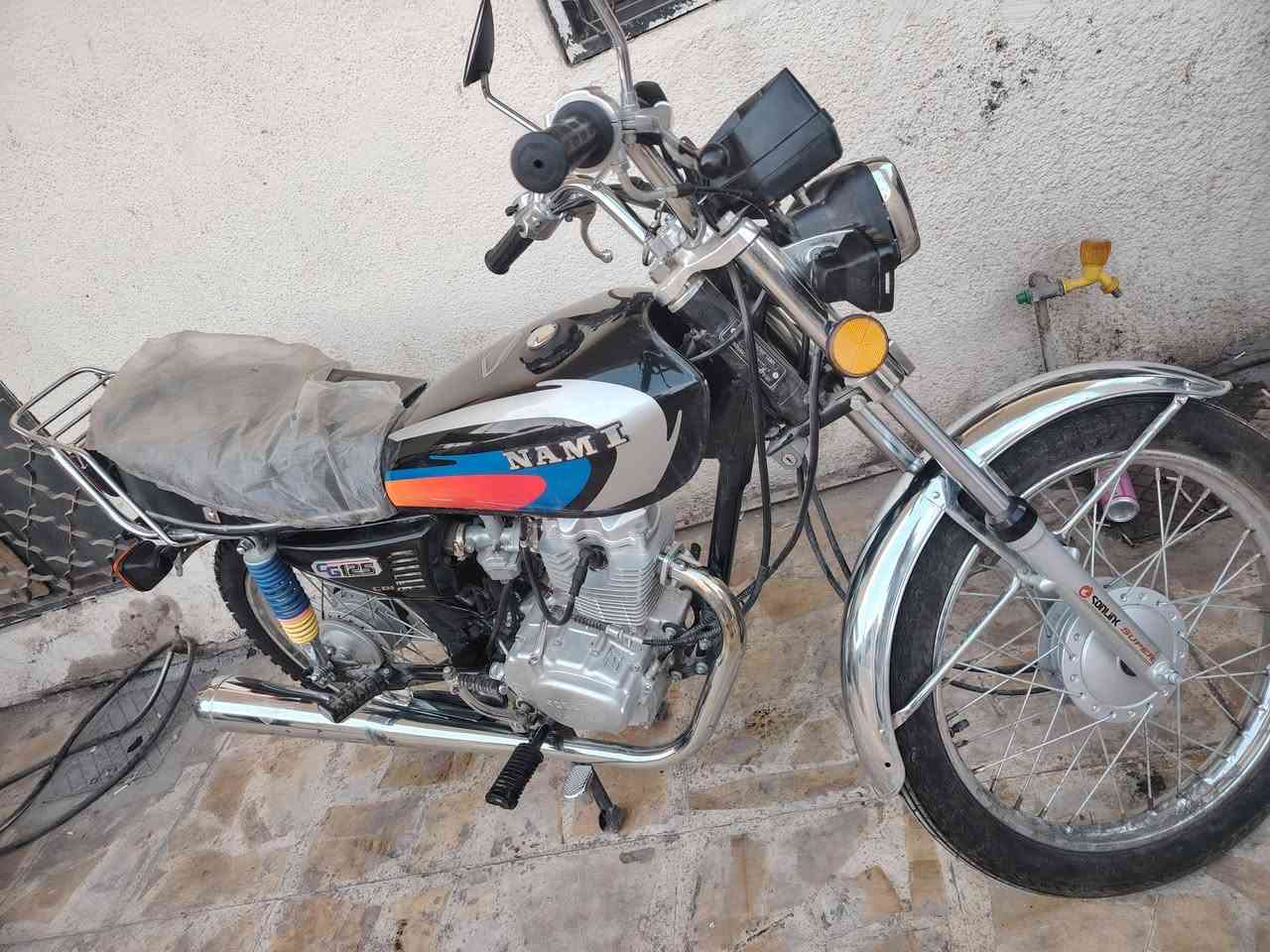 دراجة ناما ايراني
قبل شهر من اشتريتها جديده اخذتها
واحتاجيت واريد ابيعها
ماشية الف
دراجة جديييييدة من كلشي
سعر 550 وبي مجال لليشتري لان متوازي على فلوس اخوتي
***********
اوراقها موجوده
