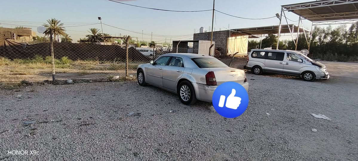 سلام عليكم وبامه 10للبيع تبريد حداديه تخم تاير كهربائيات جاهزه وارد مريكي رقم بصره مكان بصره سفان 110سعر وبيهه مجال  رقم الهاتف /***********
