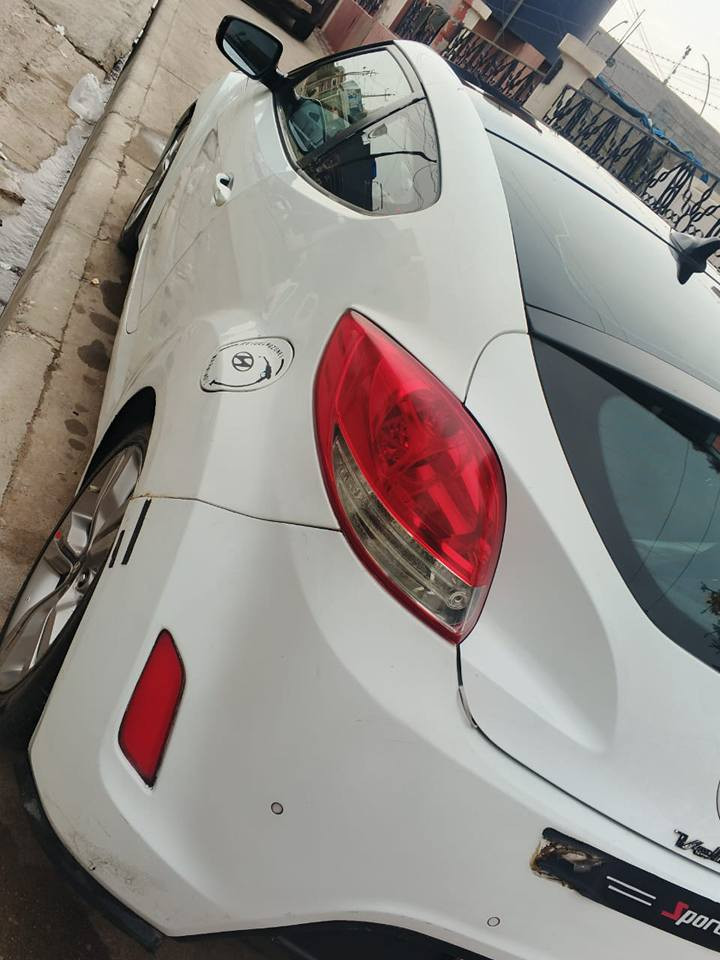 للبيع هونداي فولستر خليجي موديل 2012 رقم اربيل كير وا محرك به شرط سيارة حيل نضيف بيها فقط واحيد تاراف صيق جمرلغ سيارة به اسمي سعر 99 اذا شراي خابرني على راسي رقم تلفون *********** كركوك, العراق
