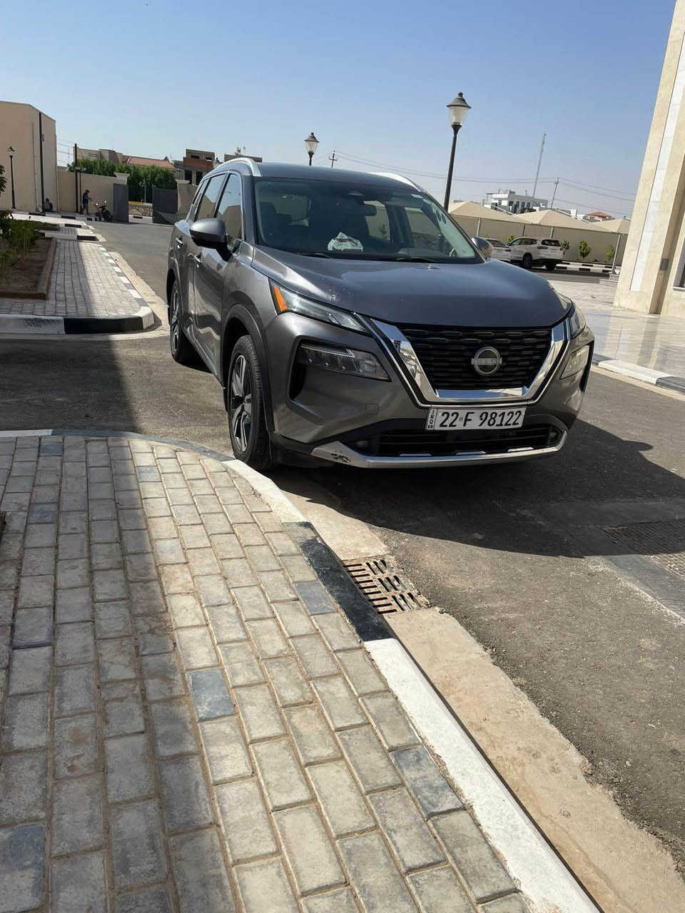 ((بيع او مراوس )) 
نيسان روج 2023 
السعر 155 ورقه SL 
مواصفات SL فور ويل فول 1/1وارد امريكي 
ماشية ٦٣٠٠٠مايل     
فول مواصفات 
رادار 360 
5 كامرات 
بنوراما 
اوتو ستوب 
هاند بريك بصمه 
قطعتين تبريد
 اشاير مري 
خمس مودات قياده 
الكير طياره
 ومواصفات بعد كلش هواي  علما السياره محرك وكير كفاله حجم المحرك 1500 تيربو ✈️
صبغ جاملغ امامي وجاملغ خلفي 
وتعديل بارد طرف البنيد 
رقم اربيل تحويل او وكاله
عنوان : بغداد نفق الشرطه 
للتواصل رقم : *********** / *********** بغداد, العراق
