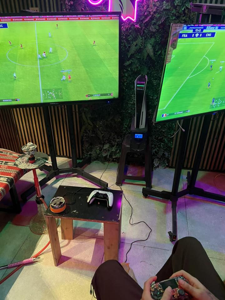 بلي فايف فات مع يدادت اصليه ٢ مع قرص  بيش ٢١ واستانات بلازمه عدد ٢
السعر ٧٠٠ الف 

للاستفسار ***********
