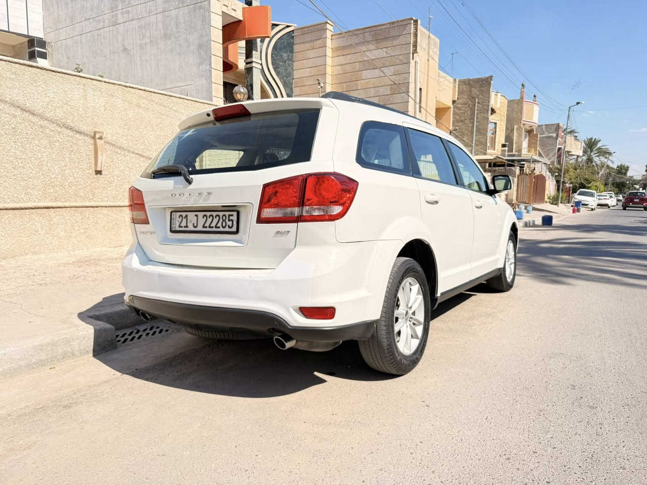 السلام عليكم
دوج جورني 2017 كلين بدون حادث وناشر صور امريكا السيارة جديدة 6 سلندر و 7 راكب 3 قطع تبريد بصمة وشاشة وجاهزة من فضل الله مابيها نقص رقم سليمانية تحويل وكالة بشرط مكاني بغداد الاعظمية السعر 145 وبي مجال بسيط للشراي اي استفسار ***********
