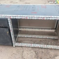 ميز مكتبي • النجف • للبيع