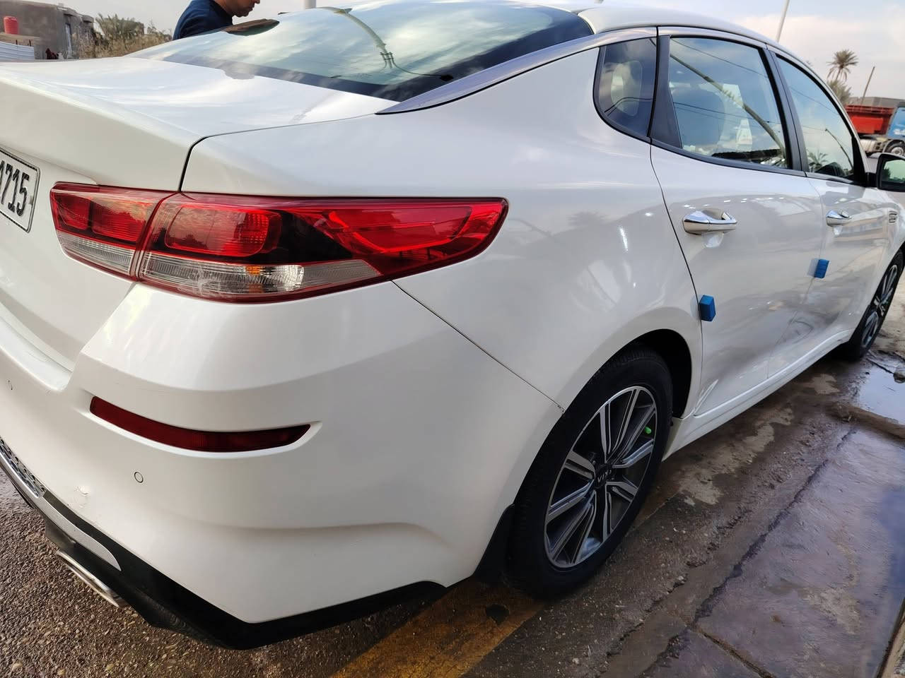 اوبتيما خليجي موديل 2019
محرك 200
سياره كفاله من صبغ وبارد بيه صبغ بل باب سايق مكدار شبرين
َمحرك وكير وحداديه
كفاله عامه
مري شفط 
تبريد قطعتين 
تخم تاير جديد
ماشيه 135
رقم بغداد انكليزي
َمكان سياره سماوه السعر خاص 
هاذا رقمي *********** بيه واتساب وتحياتي للجميع
